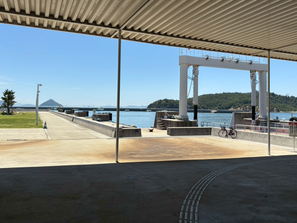 直島にある宮浦港で撮影
