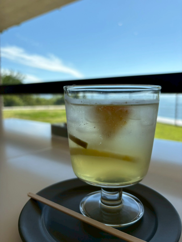 ミュージアムカフェで飲むことができる「せとぽん」